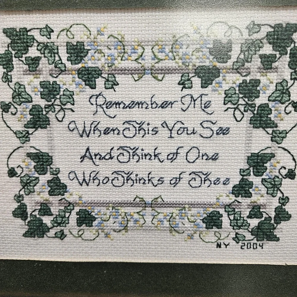 VTG Remember Me‎ Ivy Cross Stitch Tapestry 2004 Medium Framed Wall Art